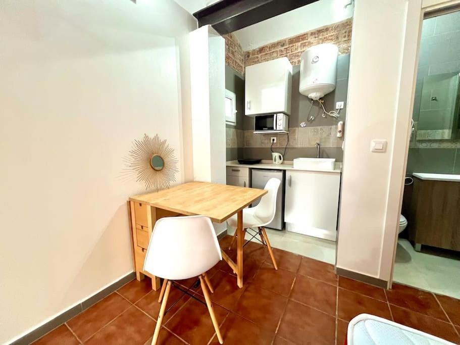 Nuevos Apartamentos Frente Al Mar Y A La Playa กาสเตย์เดเฟลส์ ภายนอก รูปภาพ