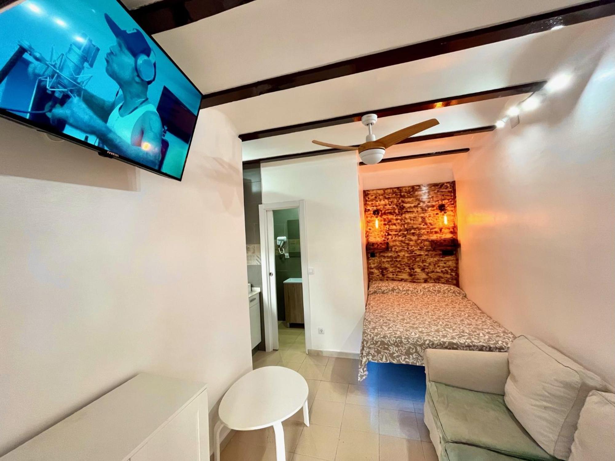 Nuevos Apartamentos Frente Al Mar Y A La Playa กาสเตย์เดเฟลส์ ภายนอก รูปภาพ
