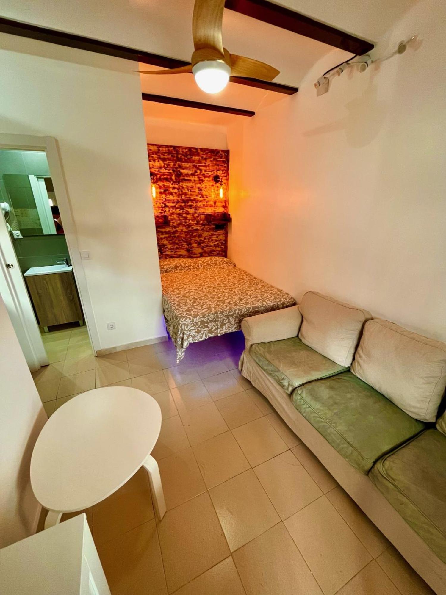 Nuevos Apartamentos Frente Al Mar Y A La Playa กาสเตย์เดเฟลส์ ภายนอก รูปภาพ